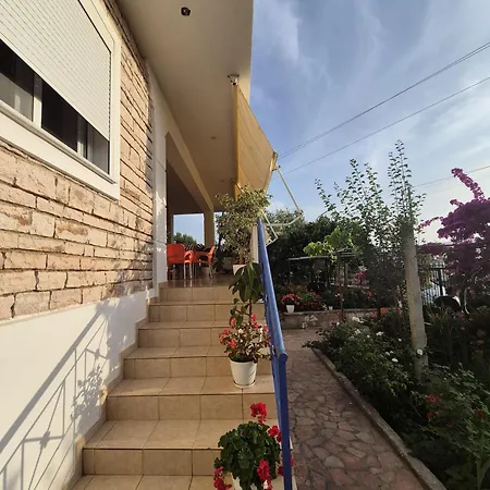- Spacious Garden And Balcony 5 Min To & Center Appartamento Ksamil