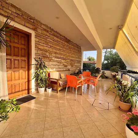 아파트 - Spacious Garden And Balcony 5 Min To & Center 사밀