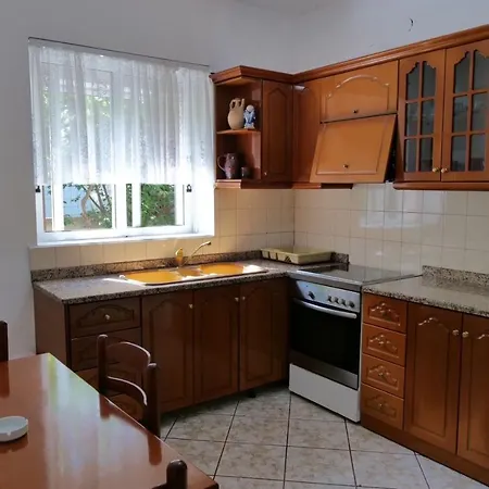 Apartment - Spacious Garden And Balcony 5 Min To & Center Ksamil
