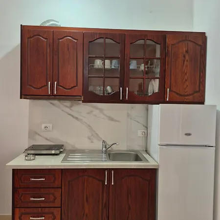 - Spacious Garden And Balcony 5 Min To & Center * Ksamil
